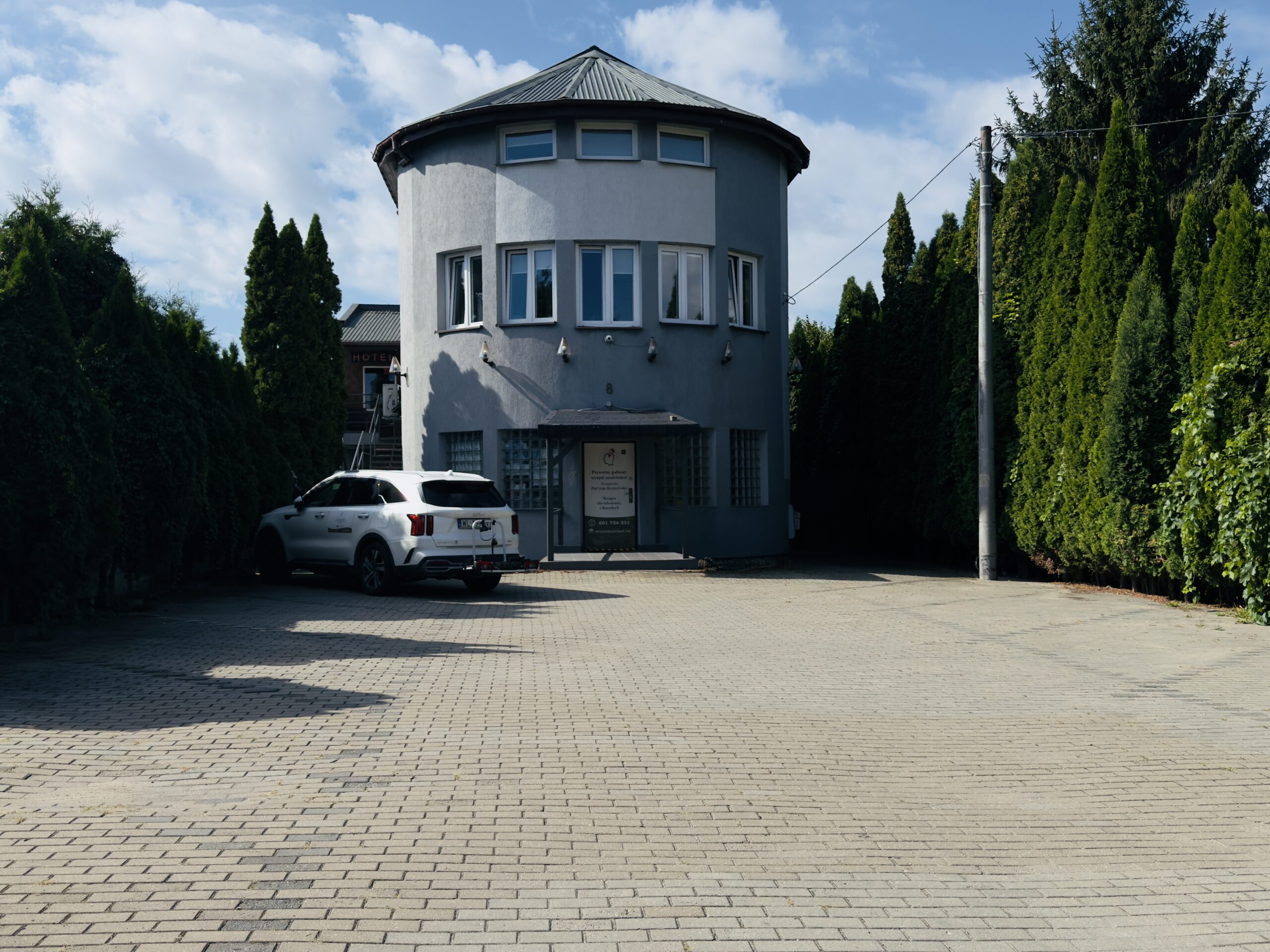 Kwatery pracownicze Płock Słupno - Pokoje Viktoria ul Warszawska 8 - budynek z zewnątrz